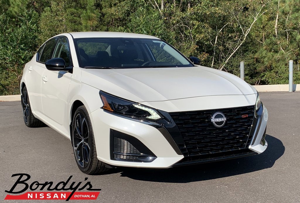 New 2025 Nissan Altima 2.5 SR