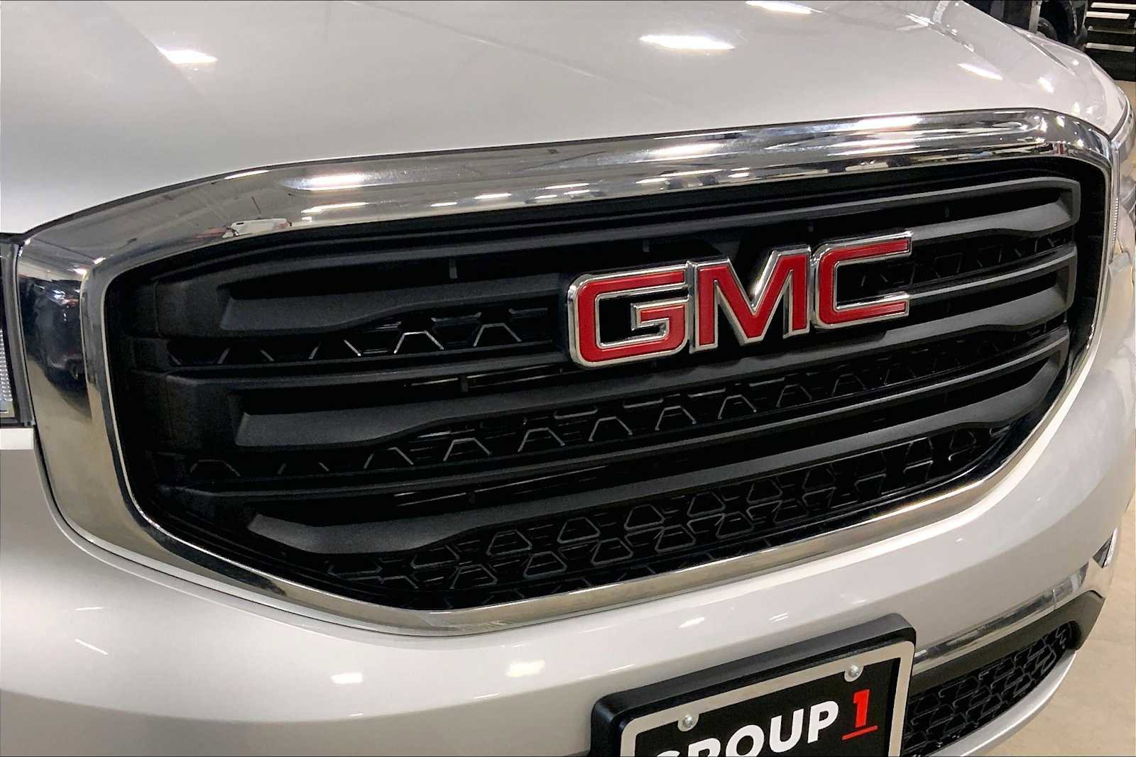 Used 2018 GMC Acadia SLE image 31