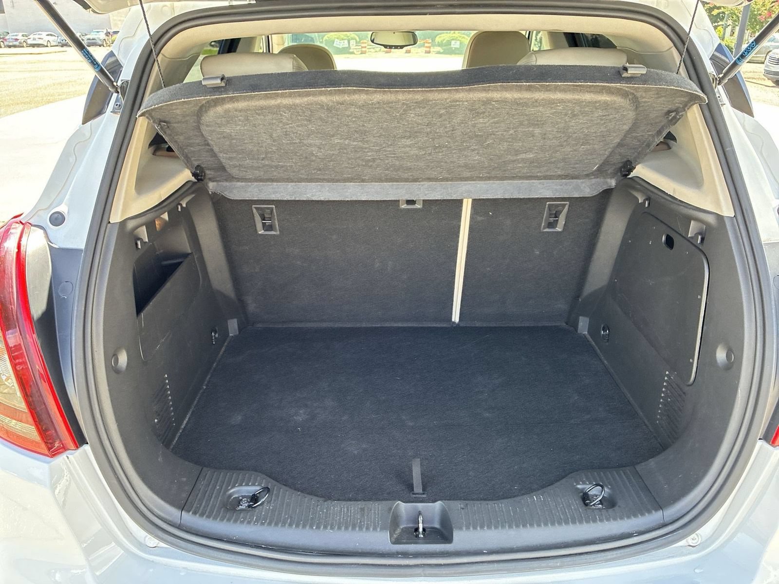 Certified 2019 Buick Encore Essence FWD image 23