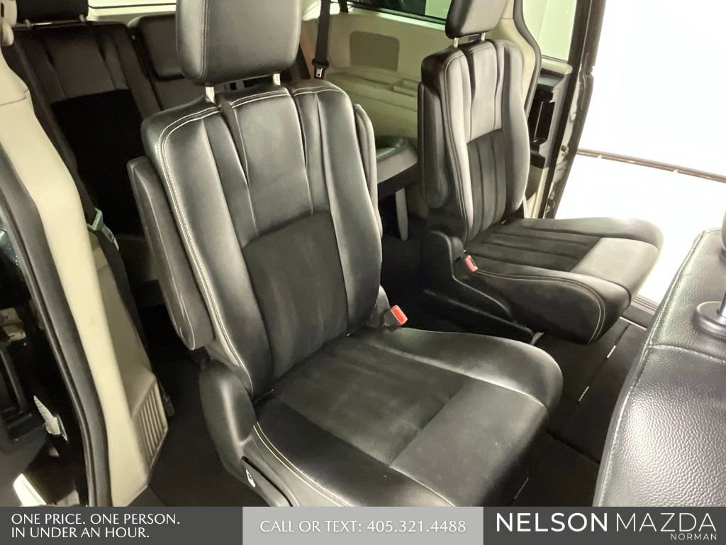 Used 2018 Dodge Grand Caravan SXT image 28