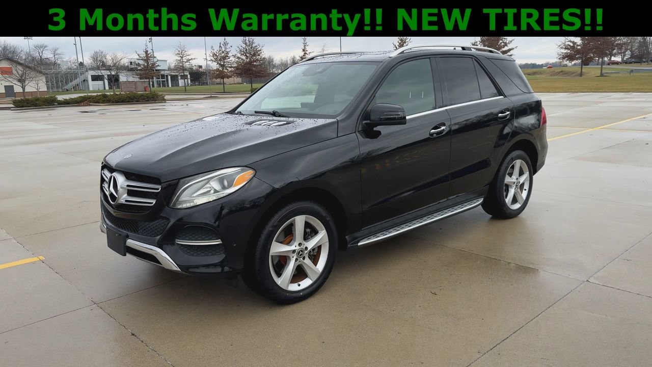 Used 2019 Mercedes-Benz GLE 400 4MATIC w/ Premium 1 Package image 4