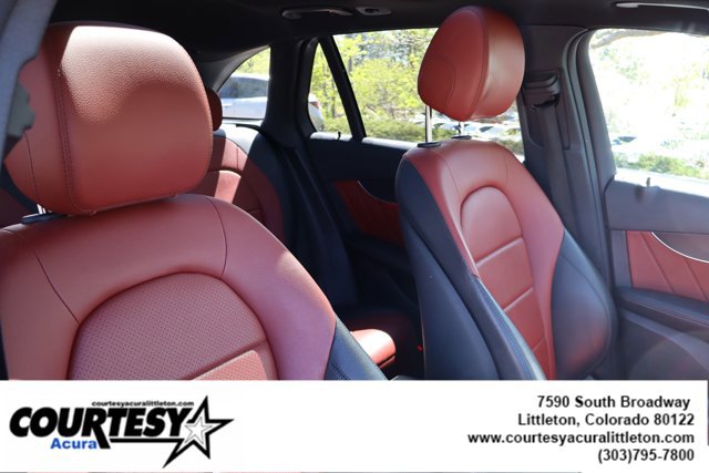 Used 2021 Mercedes-Benz GLC 300 4MATIC image 33