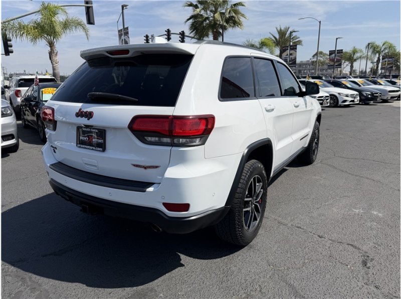 Used 2019 Jeep Grand Cherokee Trailhawk w/ Trailhawk Luxury Group AWD/4WD image 6