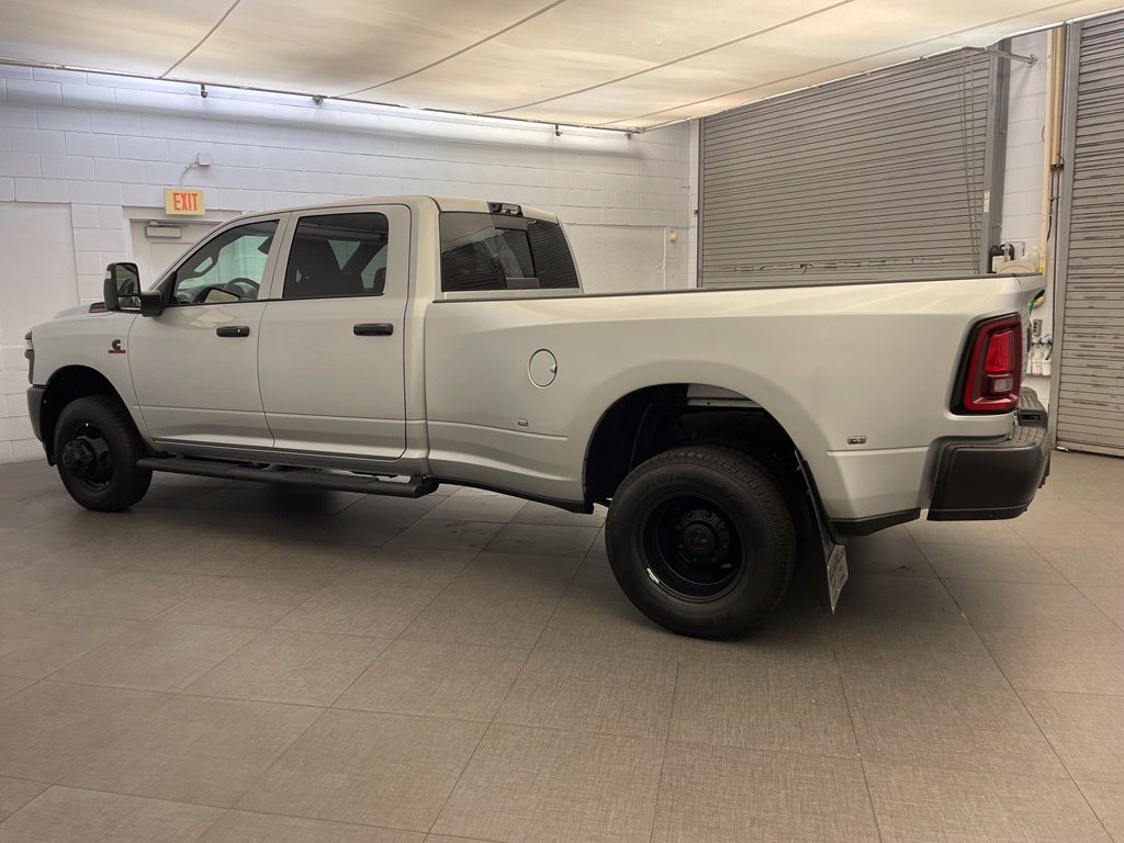 New 2026 RAM 3500 Tradesman AWD/4WD image 6