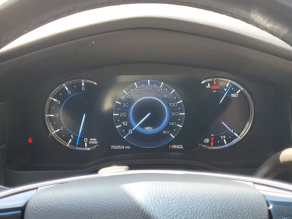 Used 2018 Cadillac Escalade Premium Luxury AWD/4WD image 20