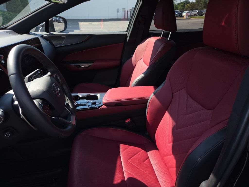 Certified 2025 Lexus NX 350h AWD w/ Rear Seat Package image 5