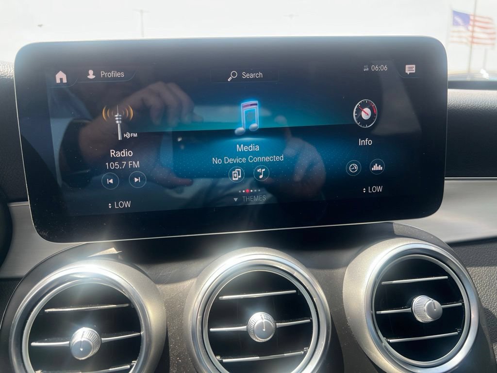 Used 2021 Mercedes-Benz GLC 300 w/ AMG Line image 32