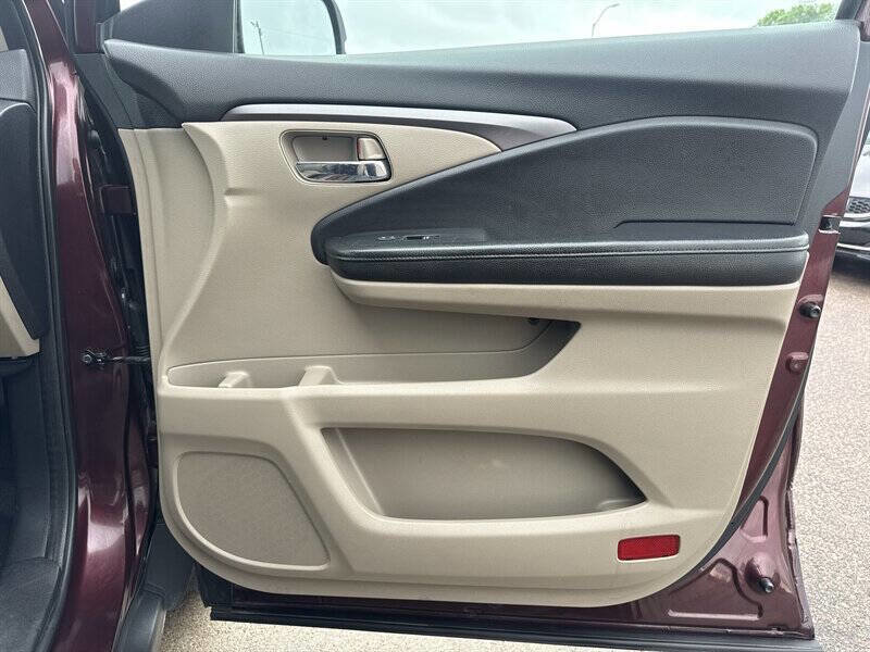 Used 2016 Honda Pilot EX-L image 24