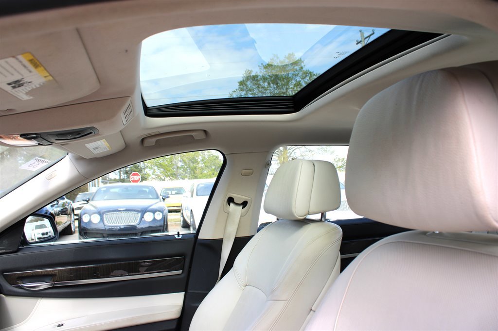 Used 2014 BMW 740Li image 22