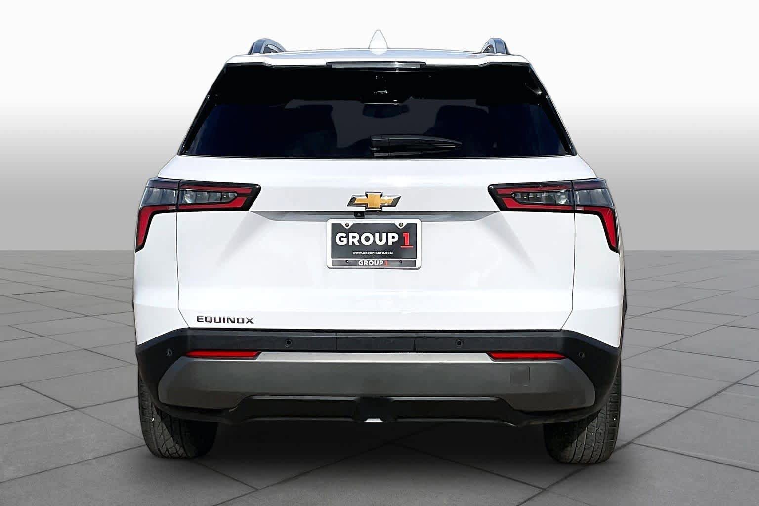 Used 2025 Chevrolet Equinox LT w/ Convenience Package II FWD image 5