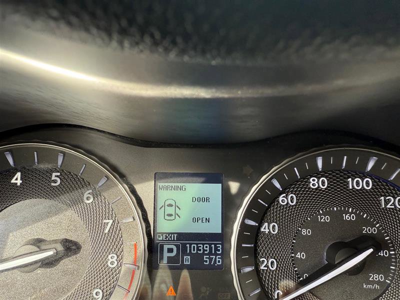 Used 2011 INFINITI M37 x w/ Premium Pkg image 34