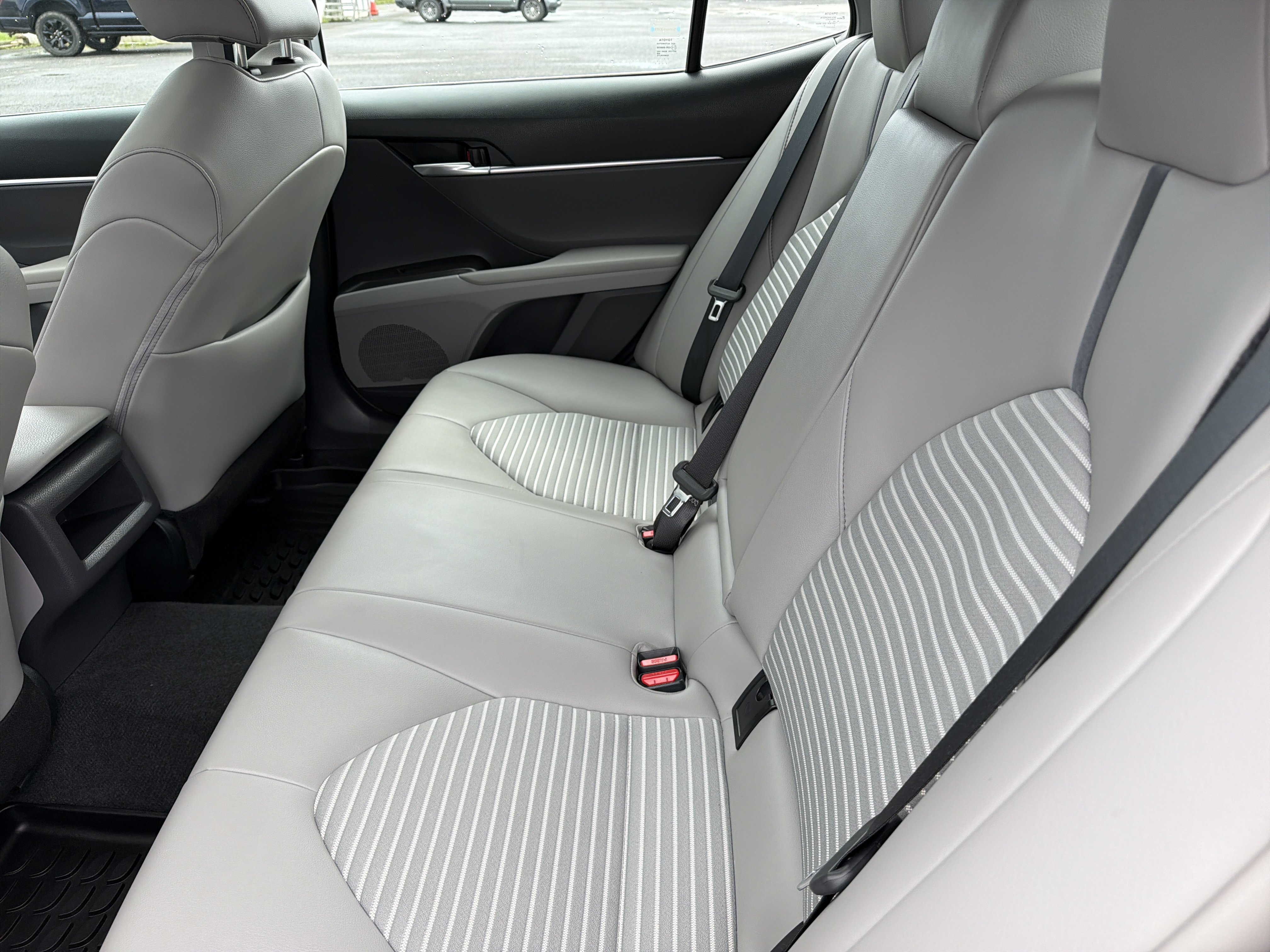 Used 2024 Toyota Camry SE w/ Cold Weather Package AWD/4WD image 13