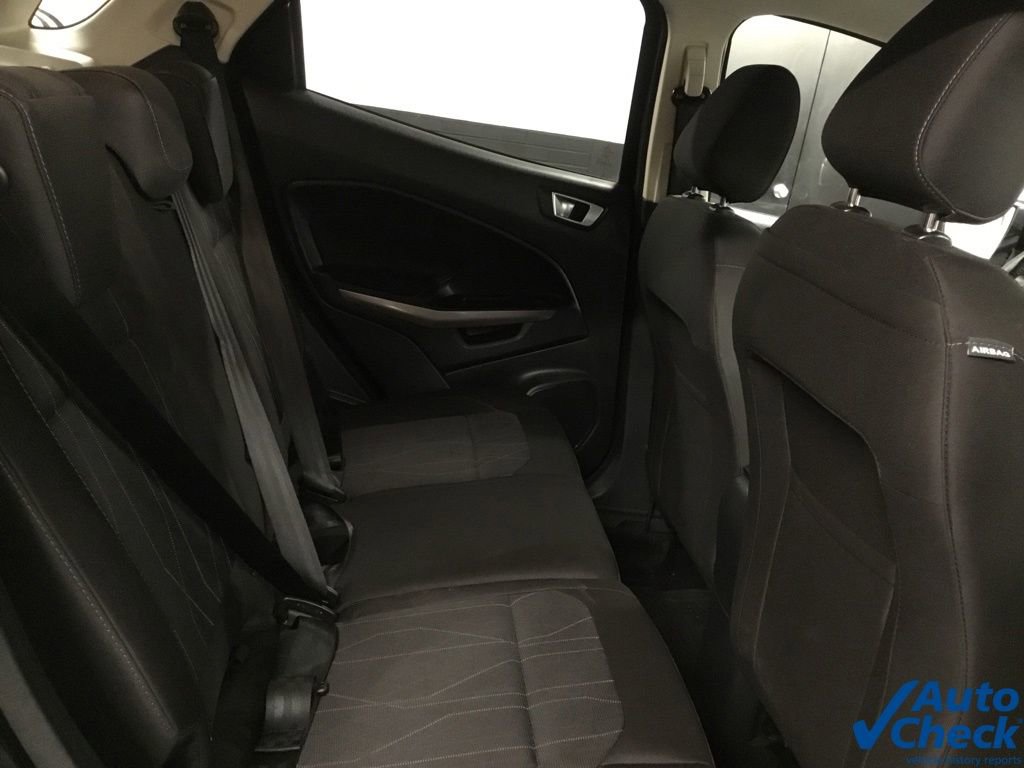 Used 2019 Ford EcoSport SE image 32