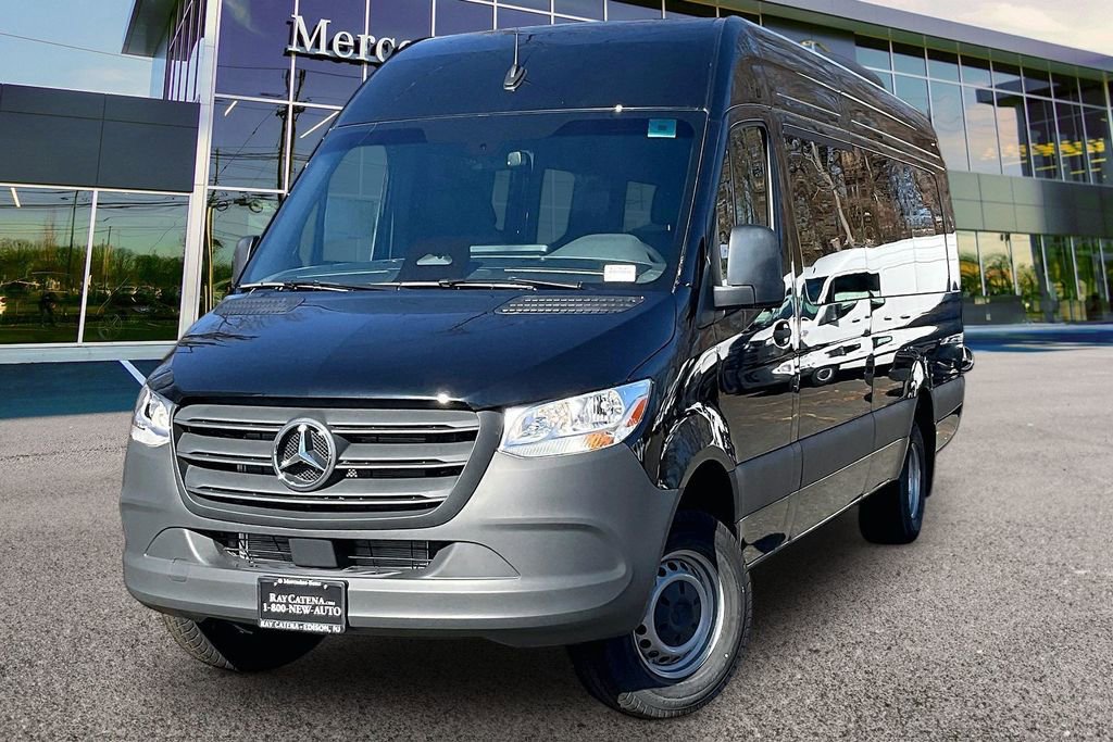 New 2025 Mercedes-Benz Sprinter 3500 image 2