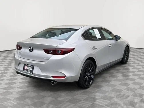 Used 2024 MAZDA MAZDA3 s FWD image 3