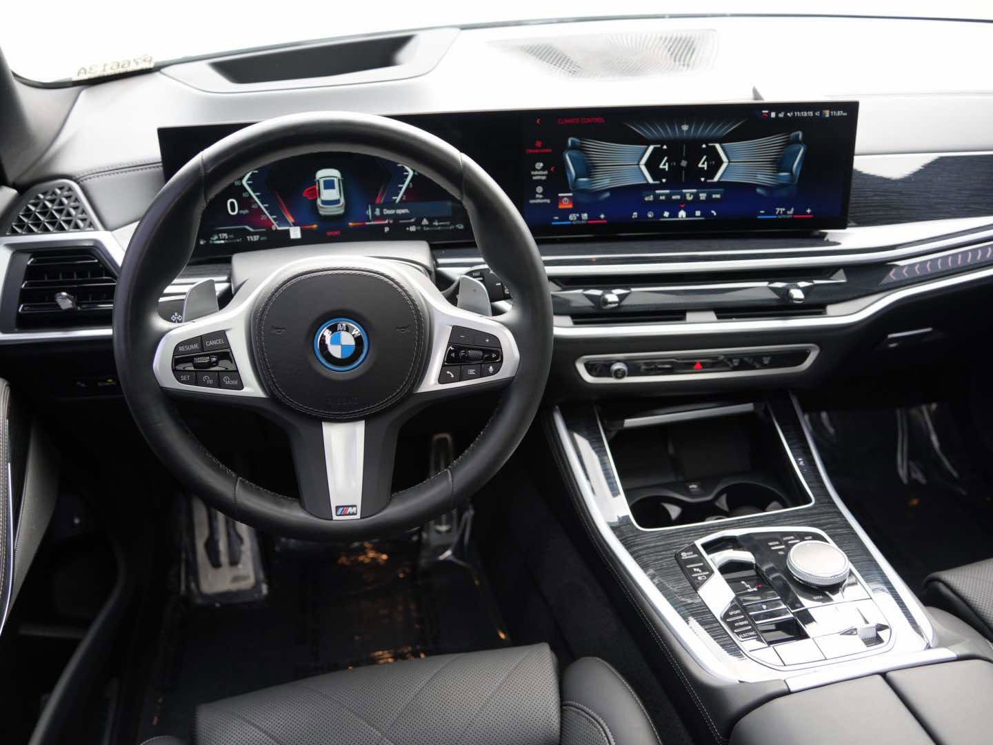 Certified 2024 BMW X5 xDrive50e w/ M Sport Package image 8