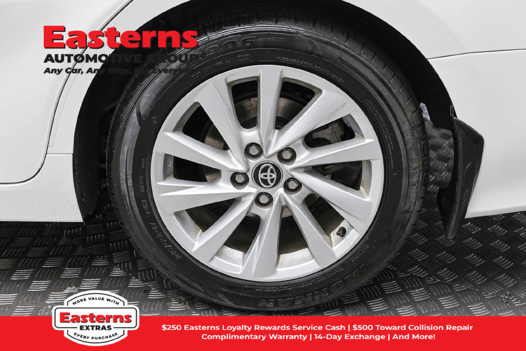 Used 2024 Toyota Camry LE FWD image 9
