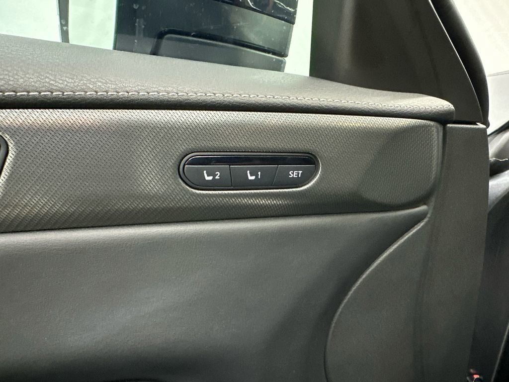 Used 2023 INFINITI QX60 Luxe w/ Cargo Package AWD/4WD image 12