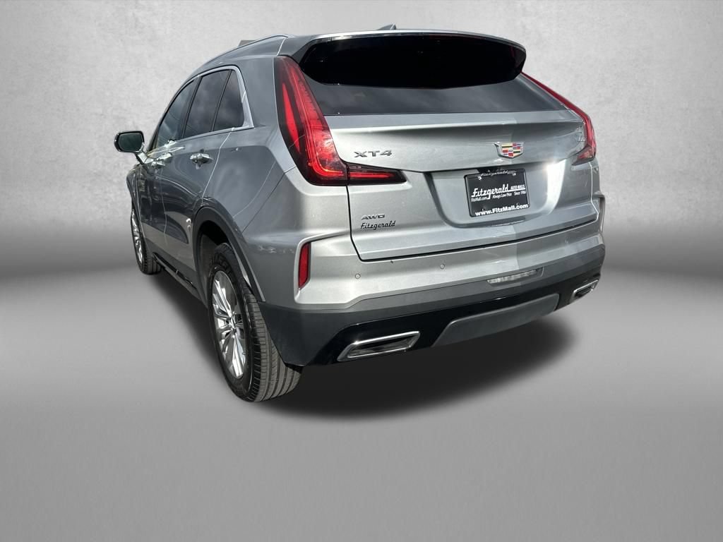 Used 2024 Cadillac XT4 Premium Luxury AWD/4WD image 5
