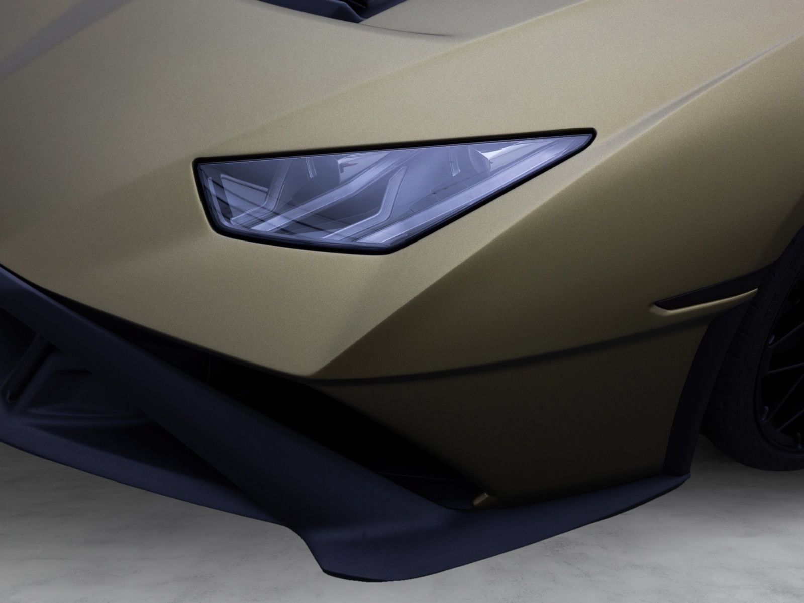 Used 2022 Lamborghini Huracan STO RWD image 13