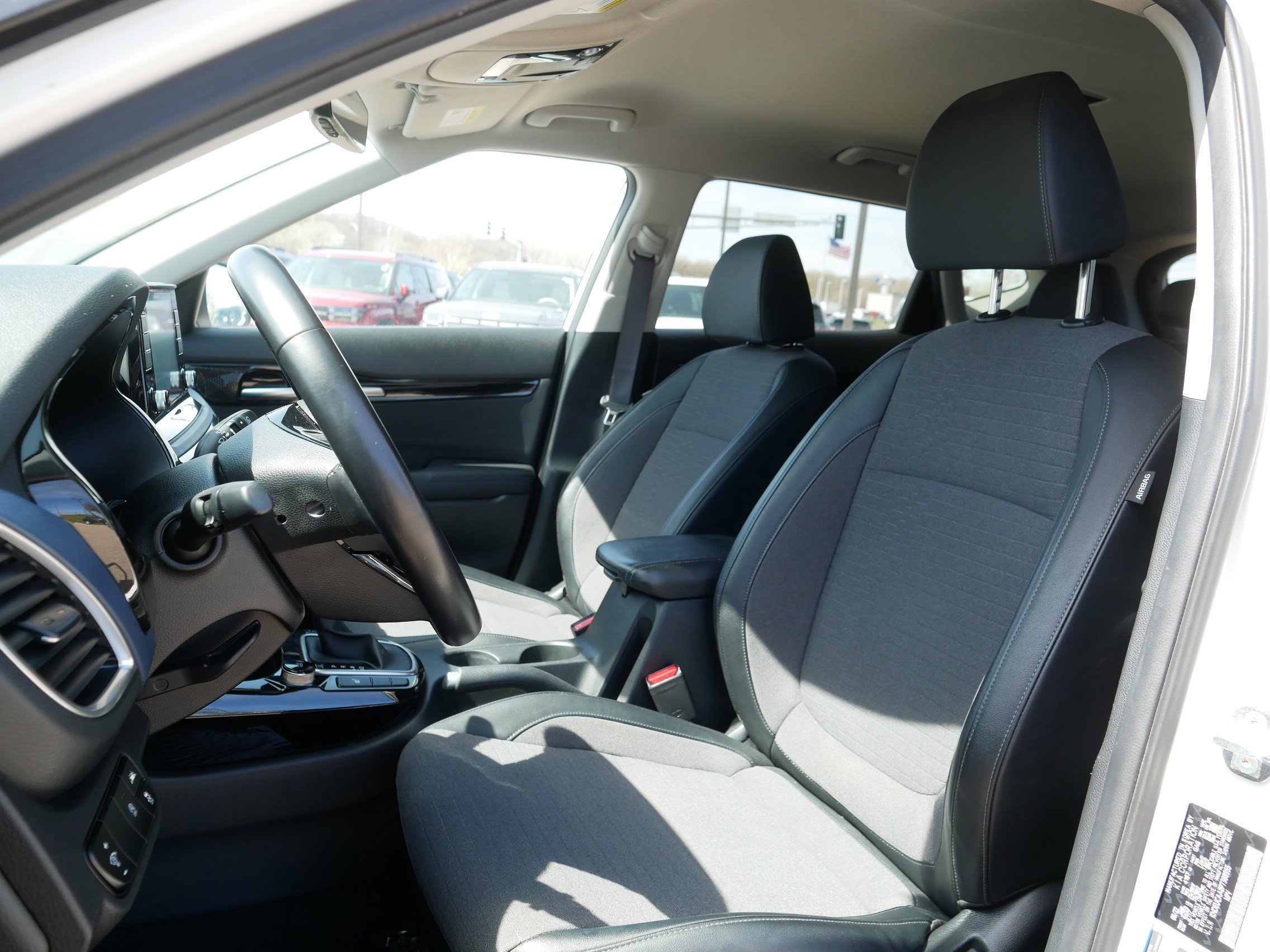 Used 2023 Kia Seltos S image 14