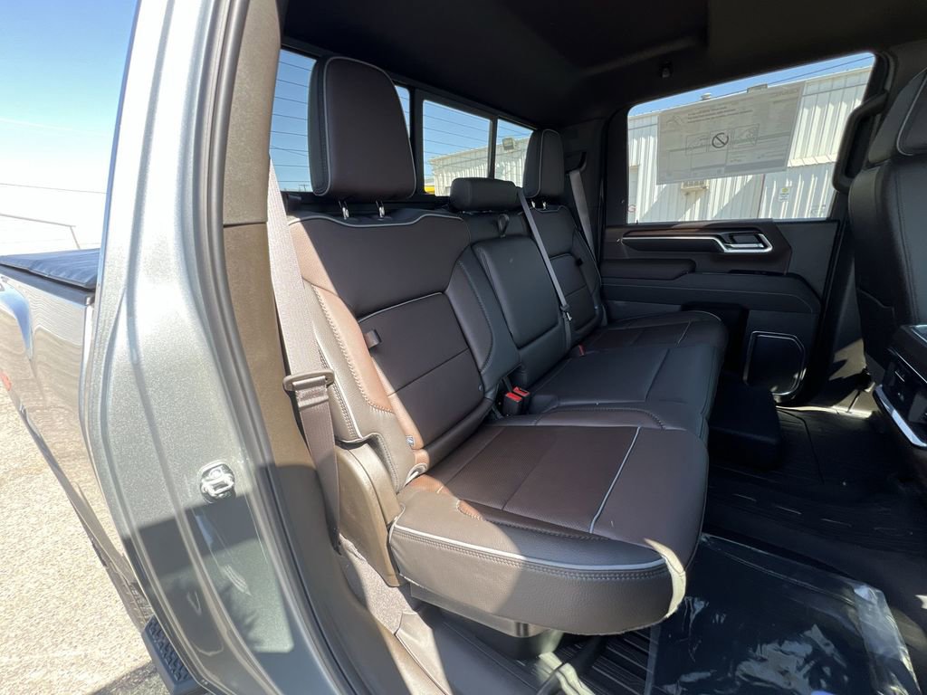 New 2026 GMC Sierra 3500 Denali w/ Denali Reserve Package image 28