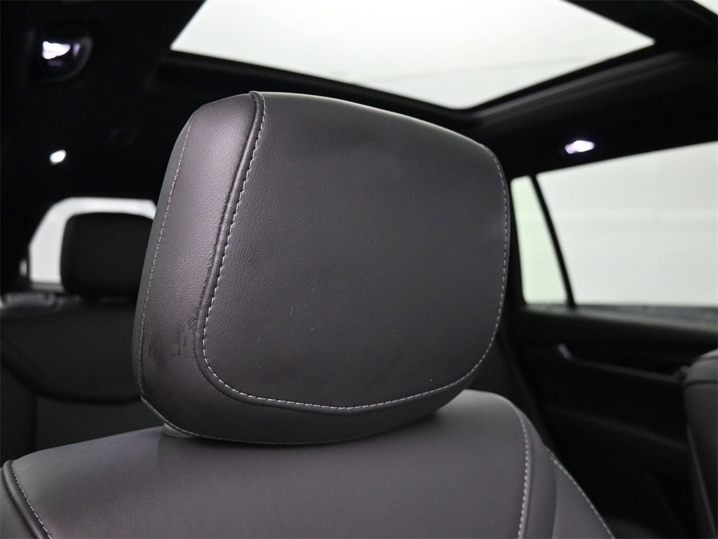 Used 2024 Cadillac XT6 Premium Luxury image 18