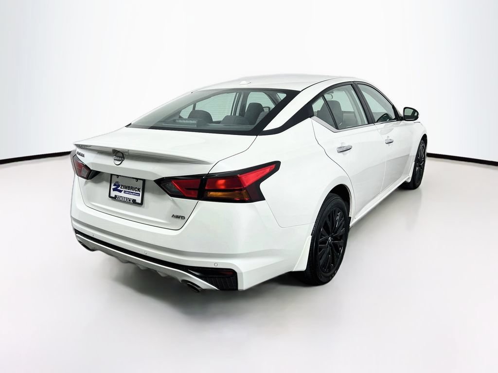 Used 2025 Nissan Altima 2.5 SV w/ SV Special Edition Package AWD/4WD image 7