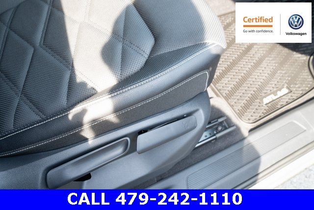 Certified 2024 Volkswagen Atlas SE image 44