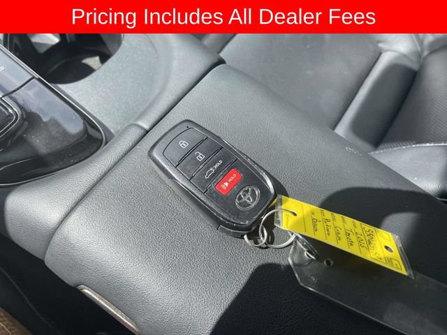 Used 2025 Toyota Crown Platinum AWD/4WD image 37
