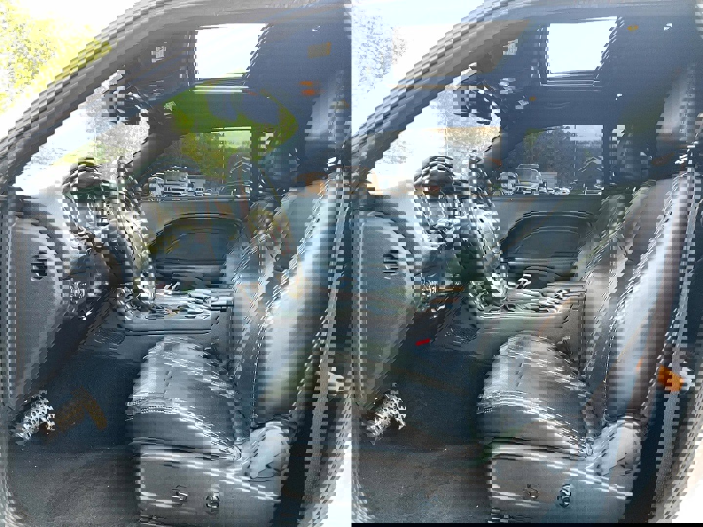 Used 2015 Dodge Challenger SXT Plus w/ Sound Group II image 10