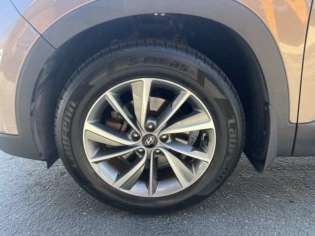Used 2019 Hyundai Santa Fe SEL image 5
