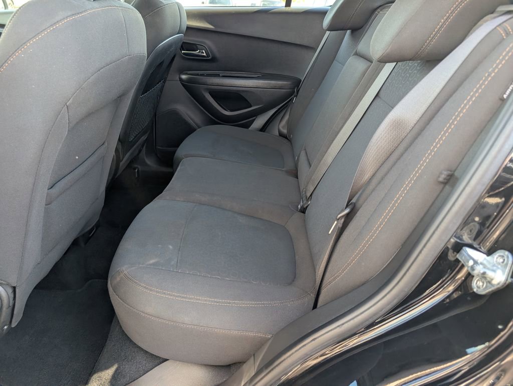 Used 2020 Chevrolet Trax LS image 10