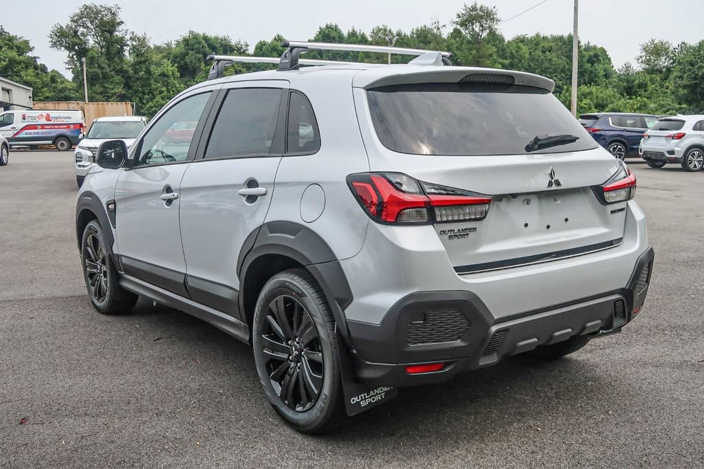 Used 2025 Mitsubishi Outlander Sport AWD image 13