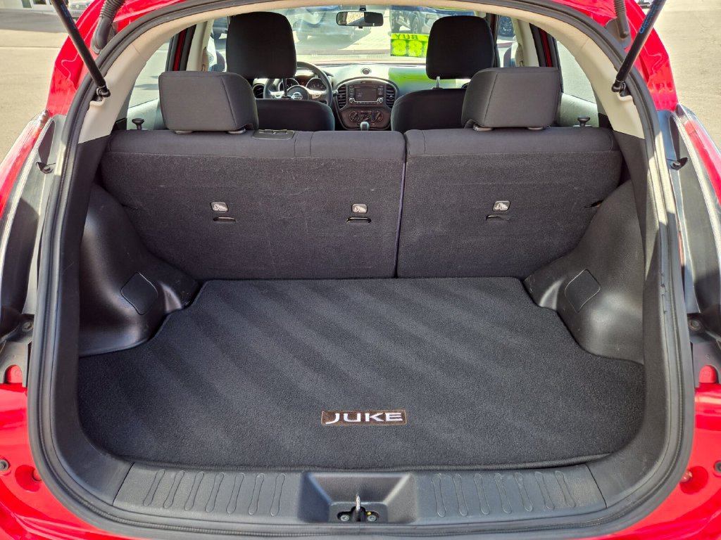 Used 2016 Nissan Juke S FWD image 20