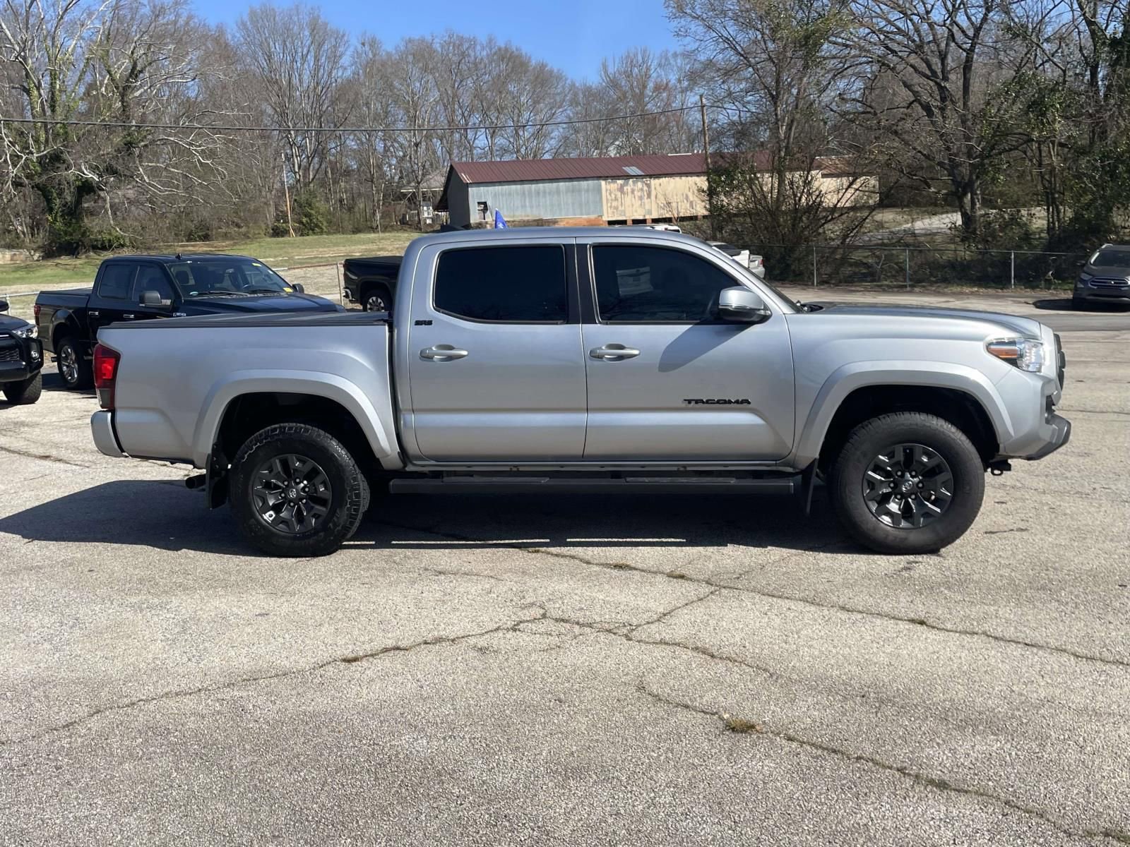 Used 2023 Toyota Tacoma SR5 w/ Technology Package image 2