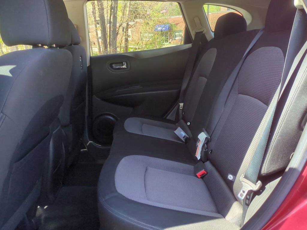 Used 2010 Nissan Rogue SL w/ Moonroof Pkg image 22