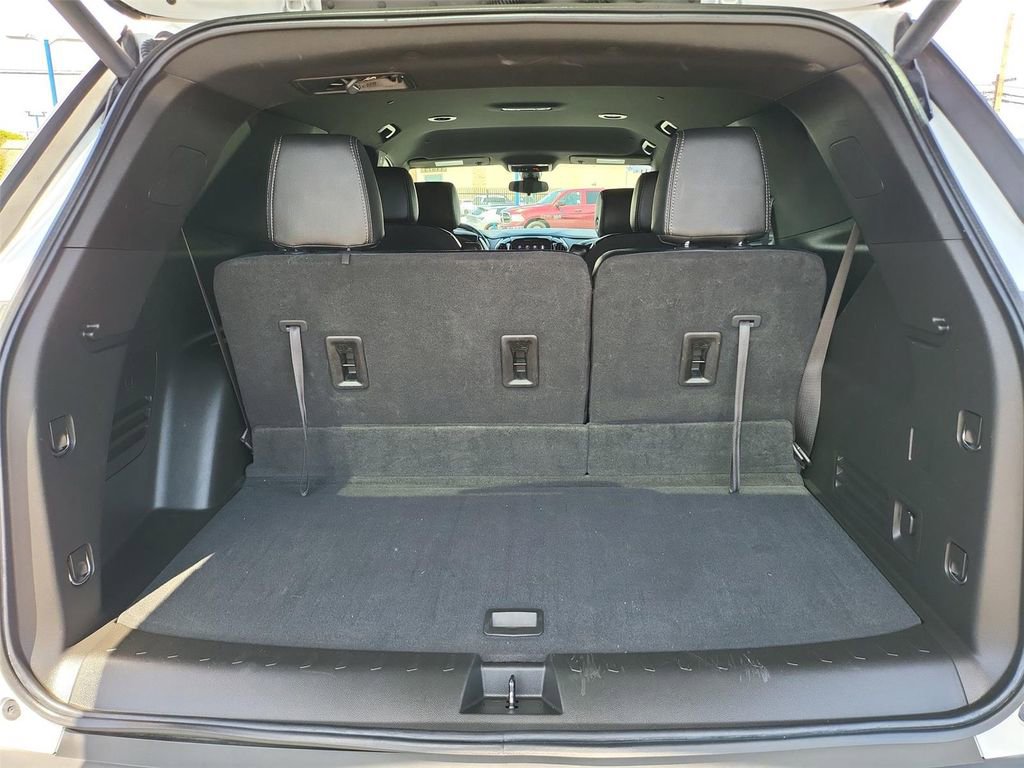 Certified 2023 Chevrolet Traverse LT image 17