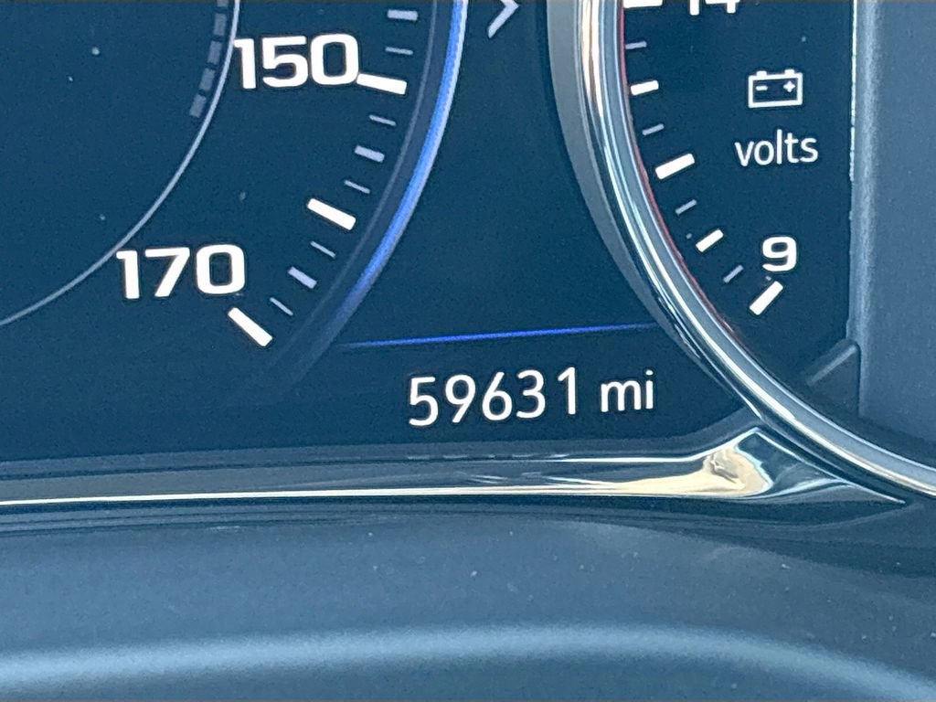 Used 2023 GMC Acadia Denali w/ Black Diamond Edition image 12