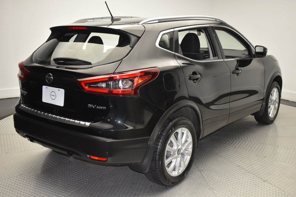 Used 2020 Nissan Rogue Sport SV AWD/4WD image 5