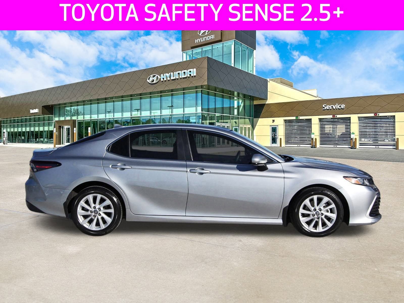 Used 2023 Toyota Camry LE image 4