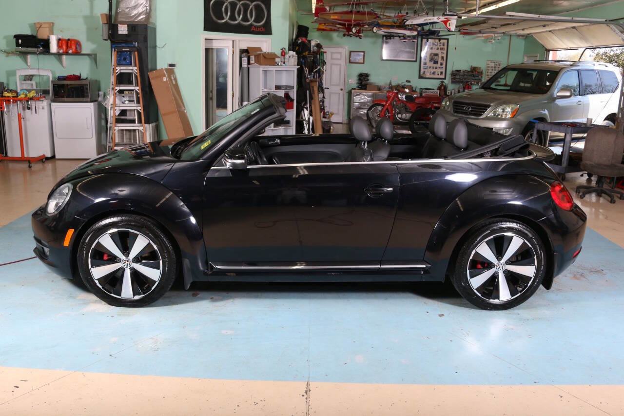 Used 2013 Volkswagen Beetle 2.0T image 19