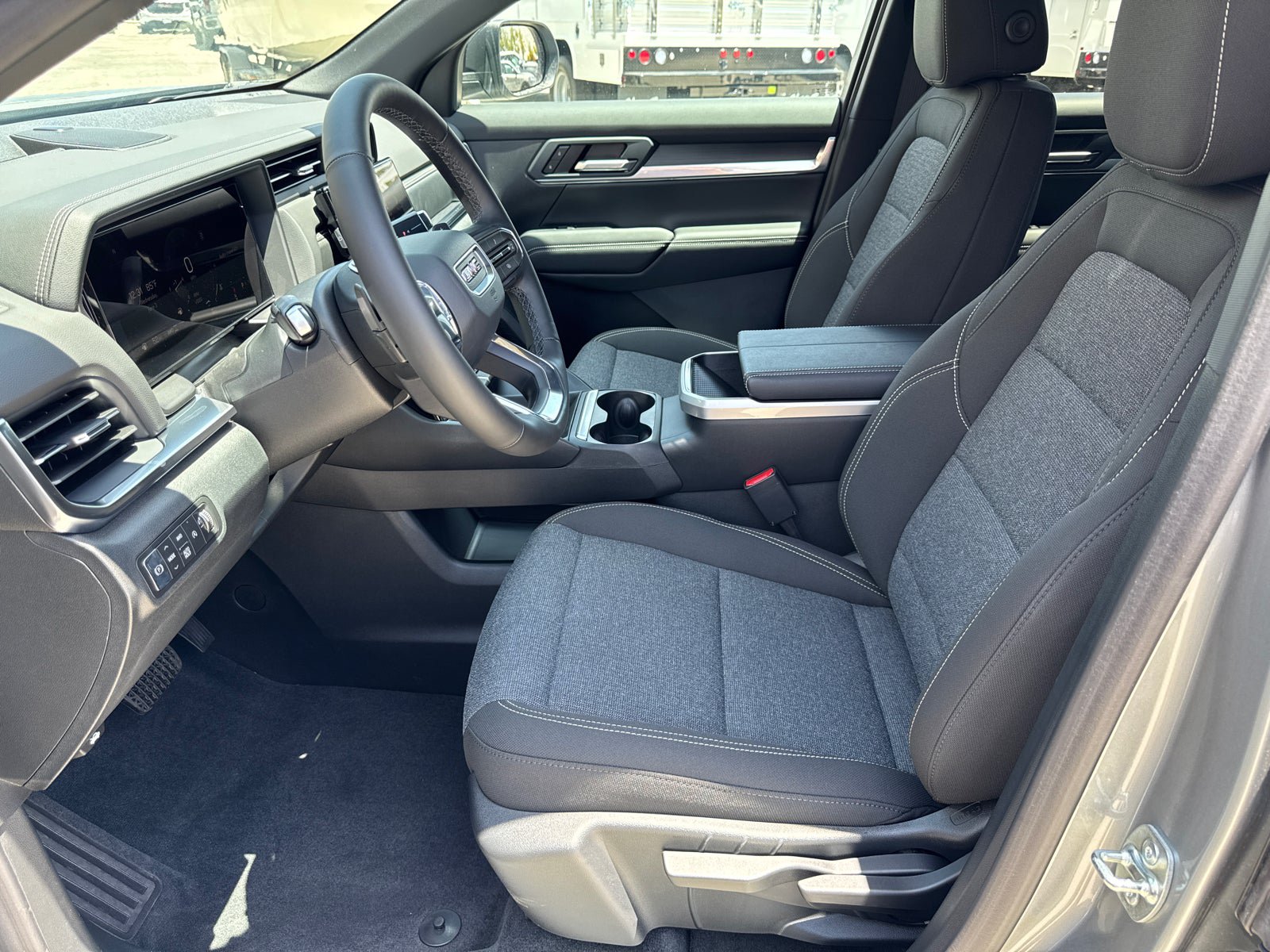 Used 2026 GMC Terrain Elevation w/ Black Edition AWD/4WD image 28