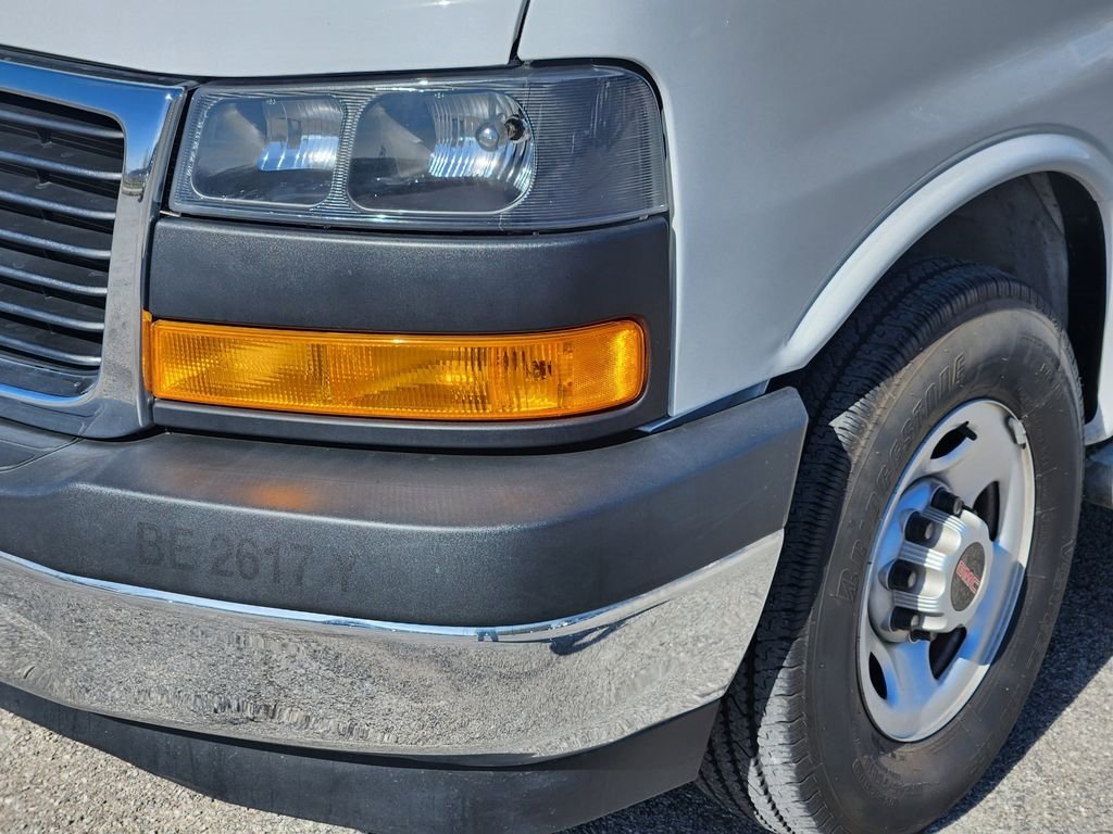 Used 2024 GMC Savana 2500 w/ Driver Convenience Package image 10
