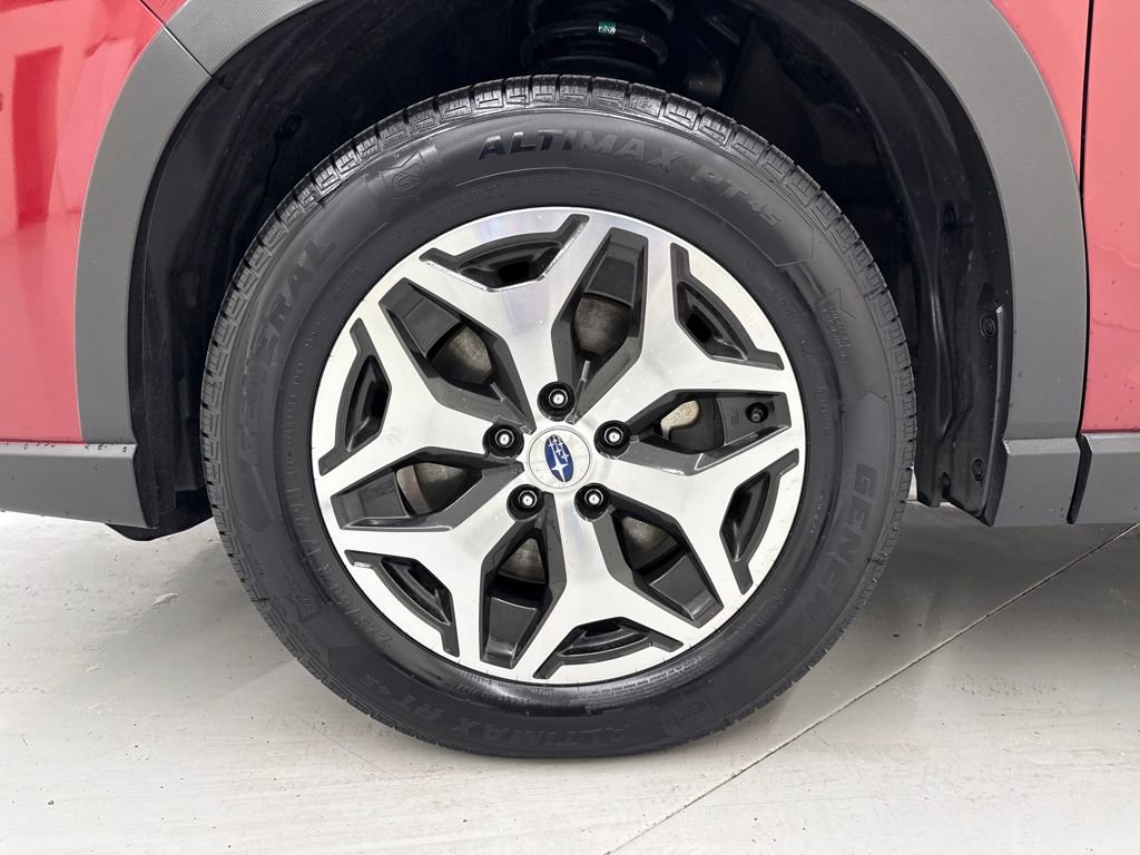 Used 2022 Subaru Forester Premium AWD/4WD image 9