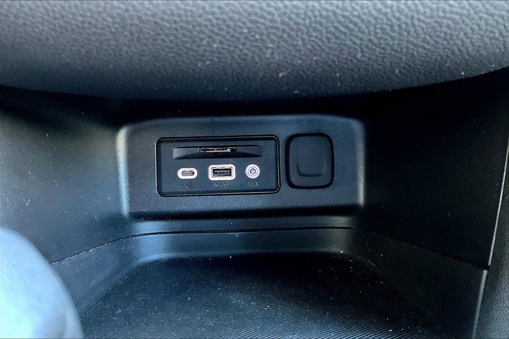 Used 2024 Chevrolet Equinox RS image 27