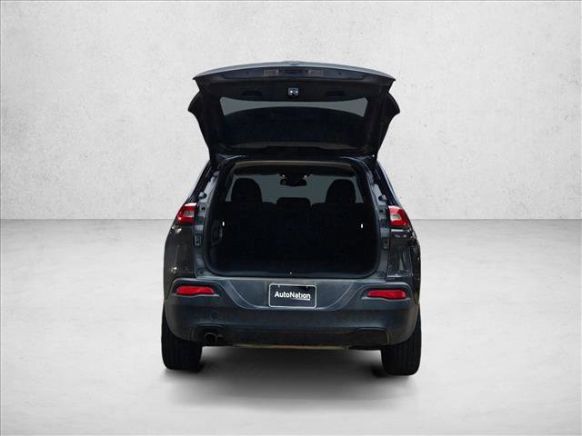 Used 2015 Jeep Cherokee Latitude w/ Comfort/Convenience Group image 6