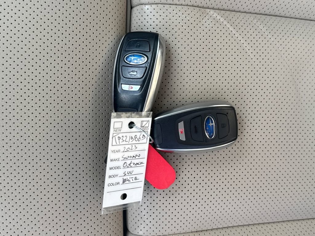 Used 2023 Subaru Outback Limited image 29