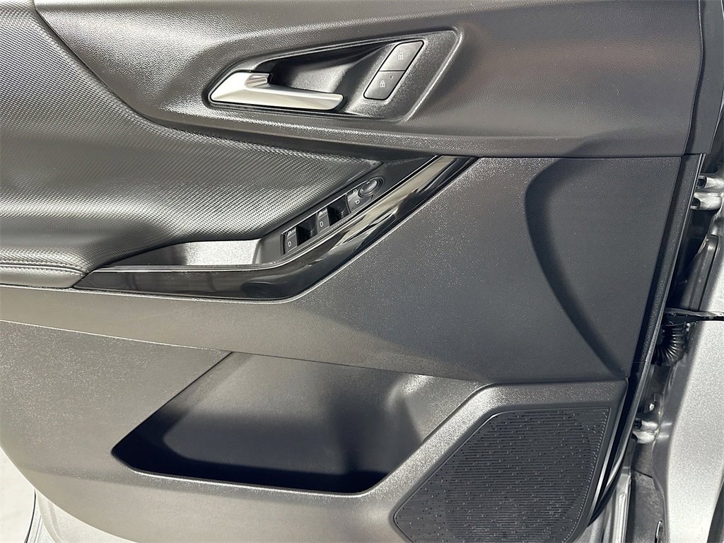 Certified 2025 Chevrolet Equinox LT image 16