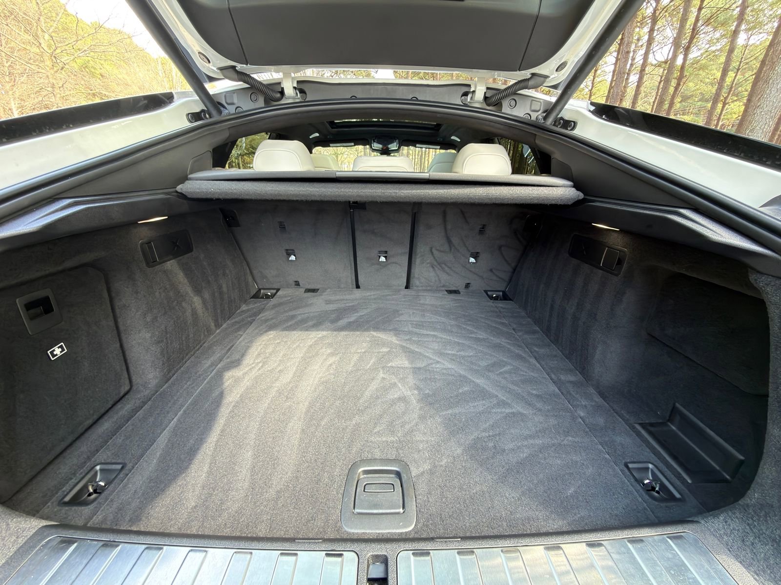 Used 2025 BMW X6 M Competition w/ Executive Package image 17